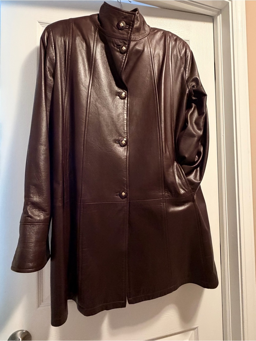 Vintage Vericci Women's Brown Leather Button-Front Coat